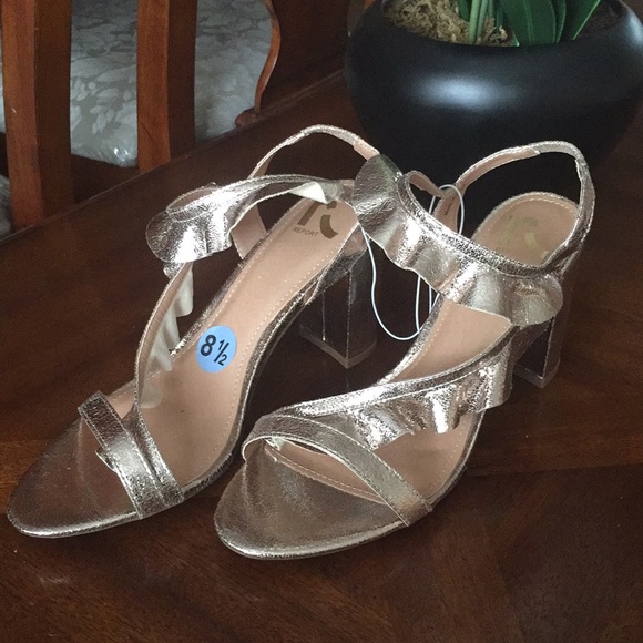 Report Shoes - Report size 8.5